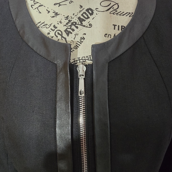 Lafayette 148 New York Black Linen Full Zip Jacket with Leather Accents 6P - Picture 9 of 12